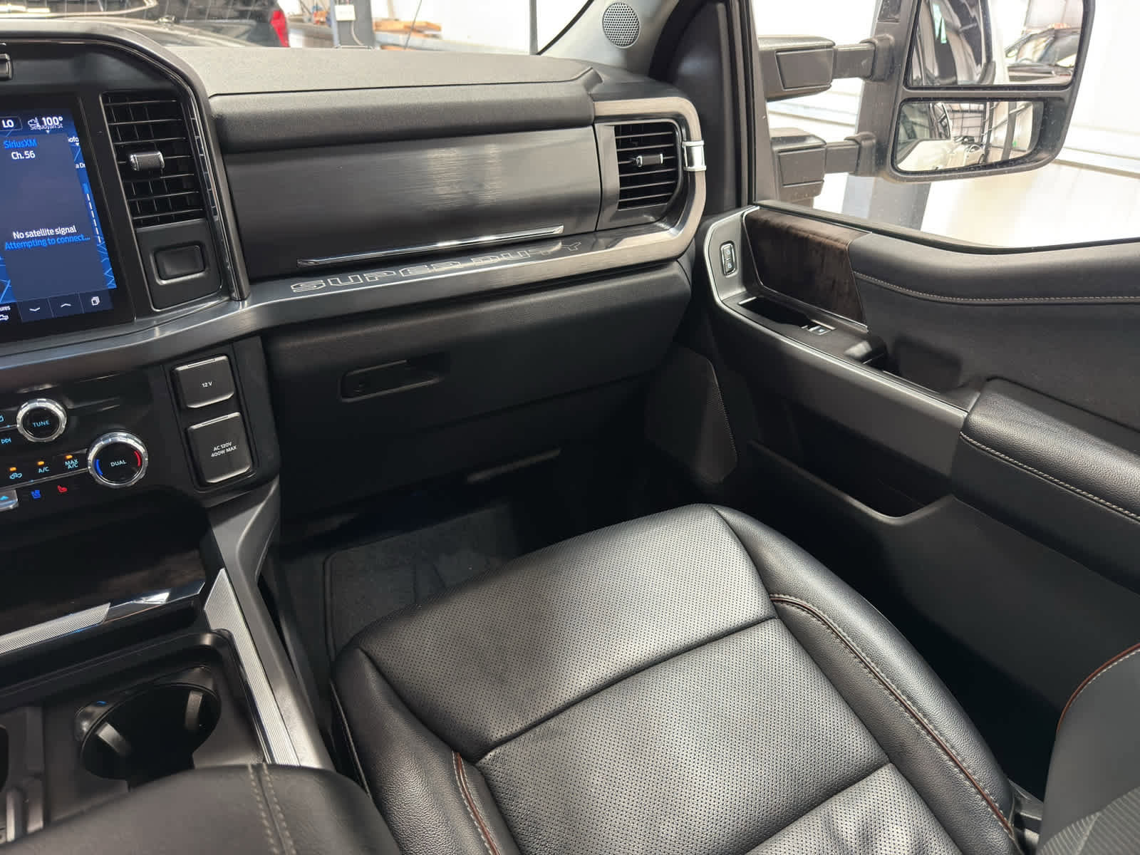 Used 2024 Ford F350 Lariat w/ FX4 Off-Road Package image 19