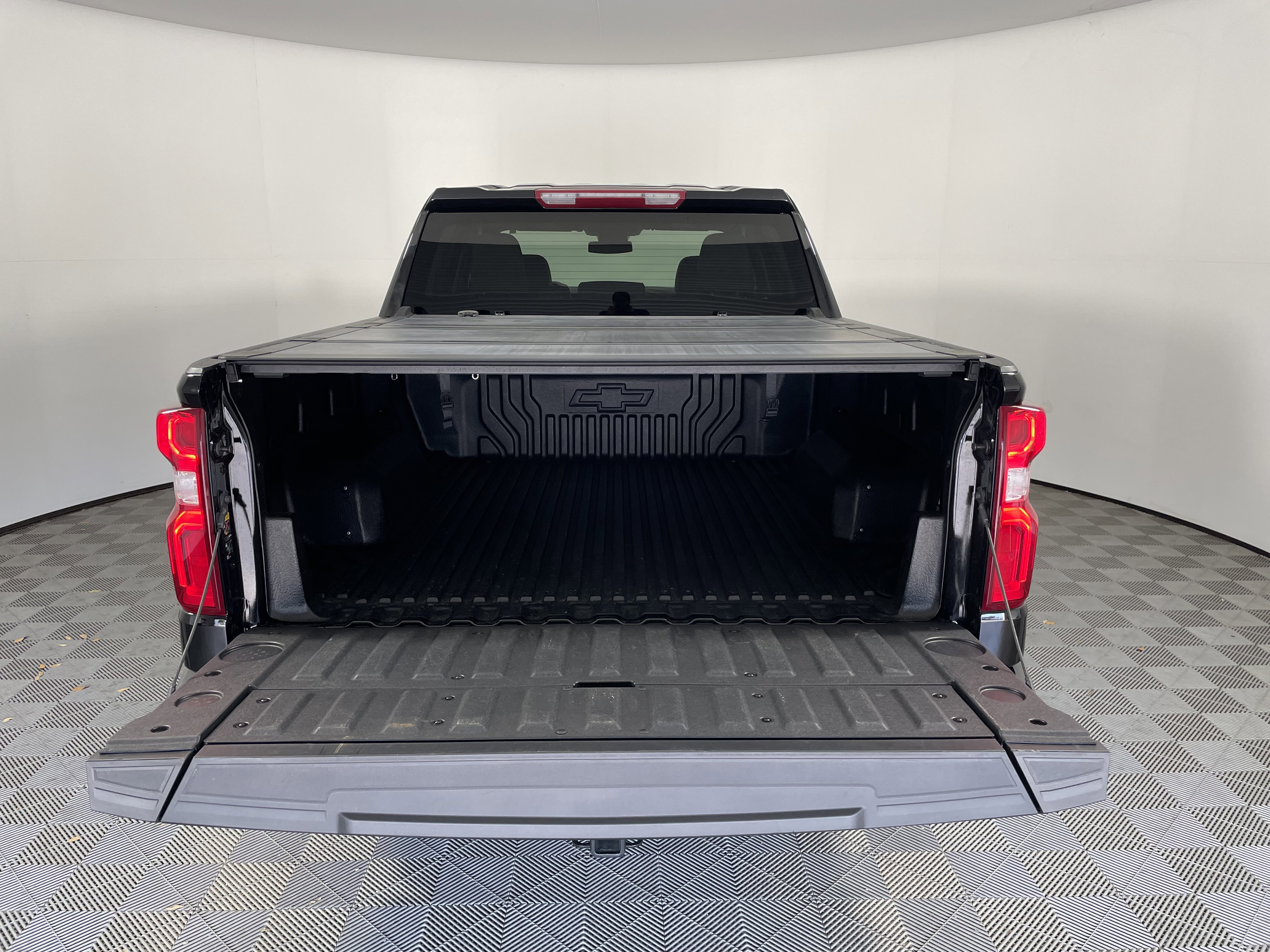 Used 2026 Chevrolet Silverado 1500 LTZ RWD image 19