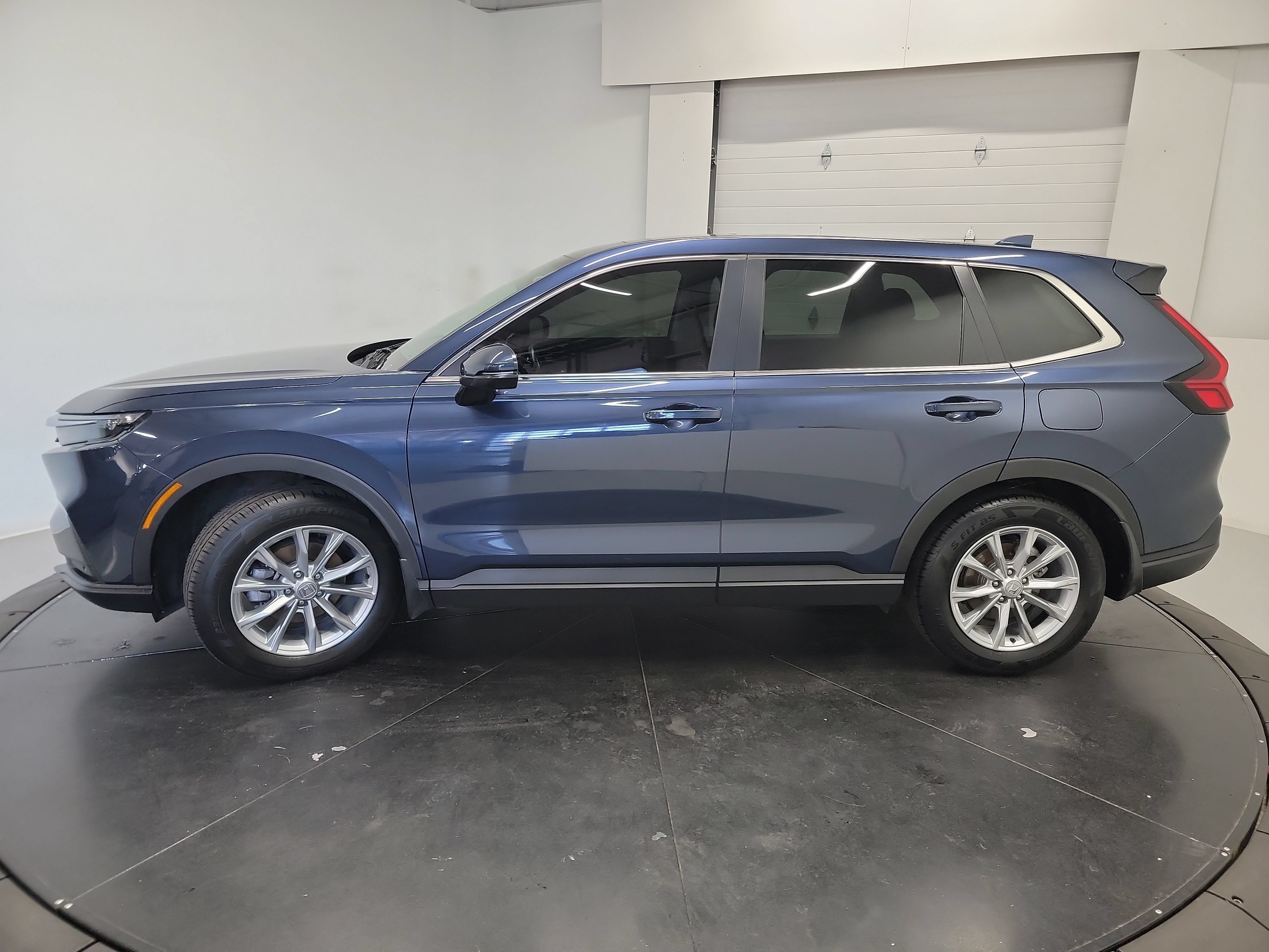 Used 2024 Honda CR-V EX-L image 5