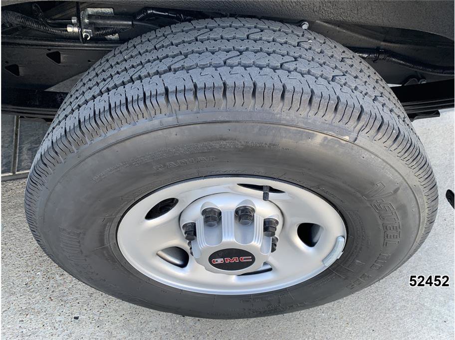 Used 2024 GMC Savana 2500 w/ Driver Convenience Package image 23