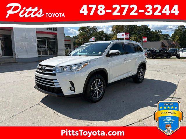 Used 2019 Toyota Highlander XLE FWD image 1