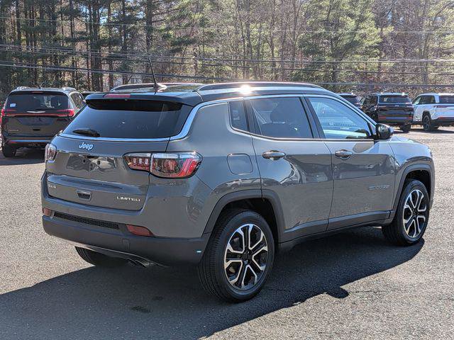 Certified 2022 Jeep Compass Limited image 5