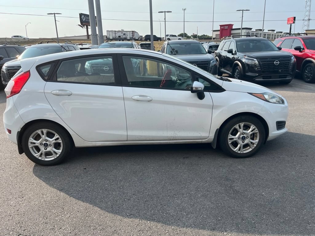 Used 2015 Ford Fiesta SE w/ Exterior Protection Package FWD image 4