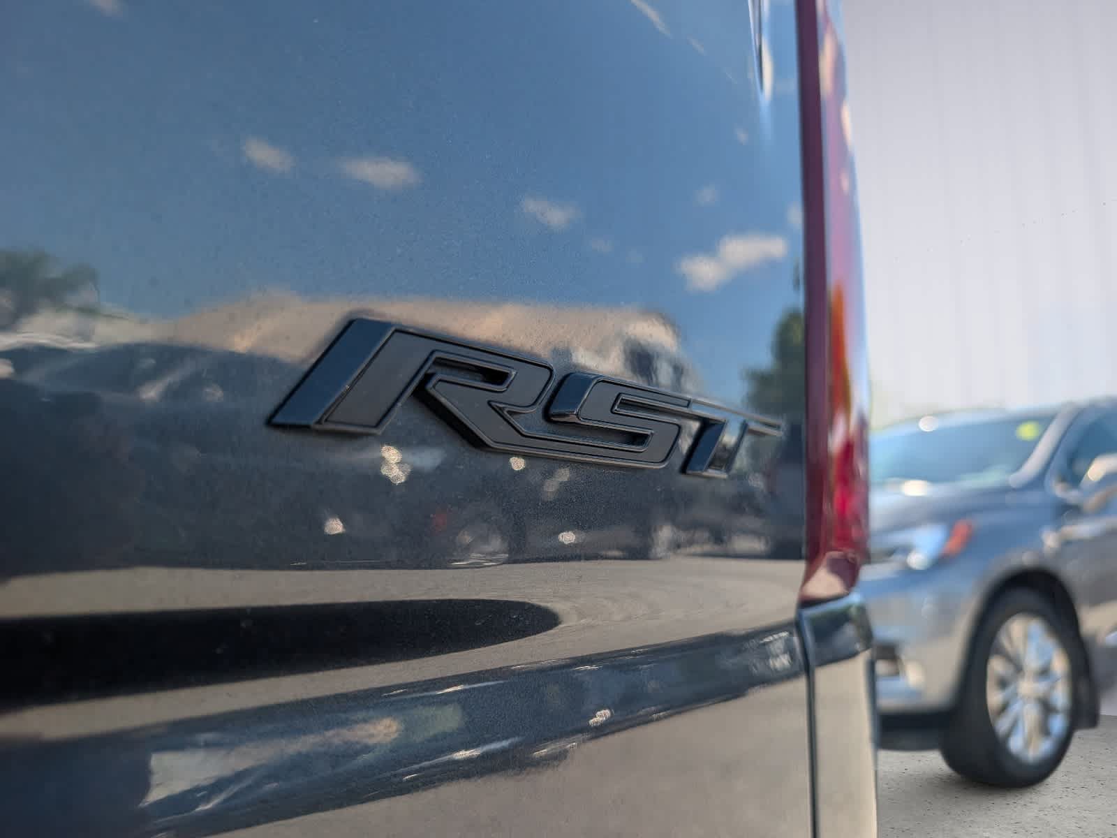 Certified 2021 Chevrolet Silverado 1500 RST AWD/4WD image 11