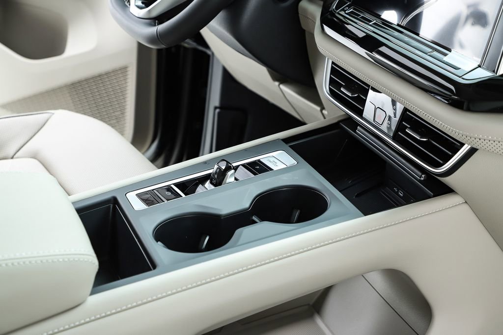 New 2026 Volkswagen Atlas SE image 70