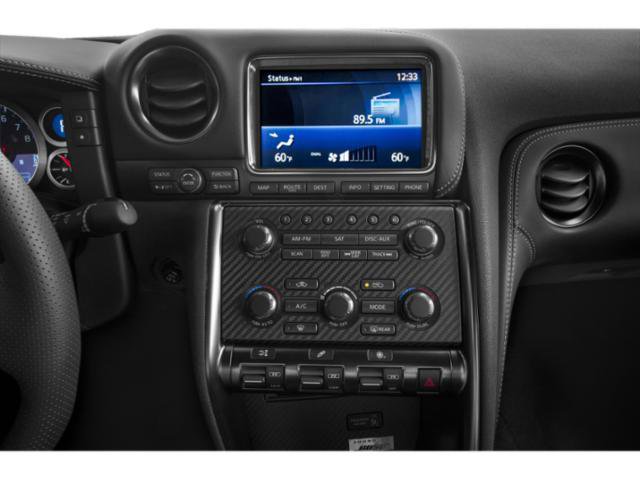 Used 2015 Nissan GT-R Premium image 13