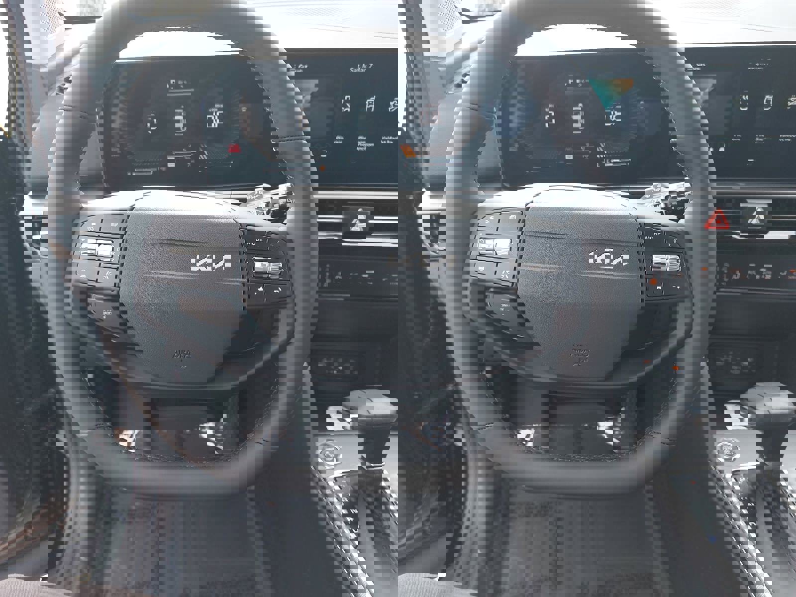 New 2026 Kia Sportage EX image 15