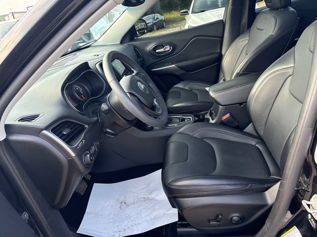 Used 2022 Jeep Cherokee Latitude Lux w/ Sun & Sound Group AWD/4WD image 8