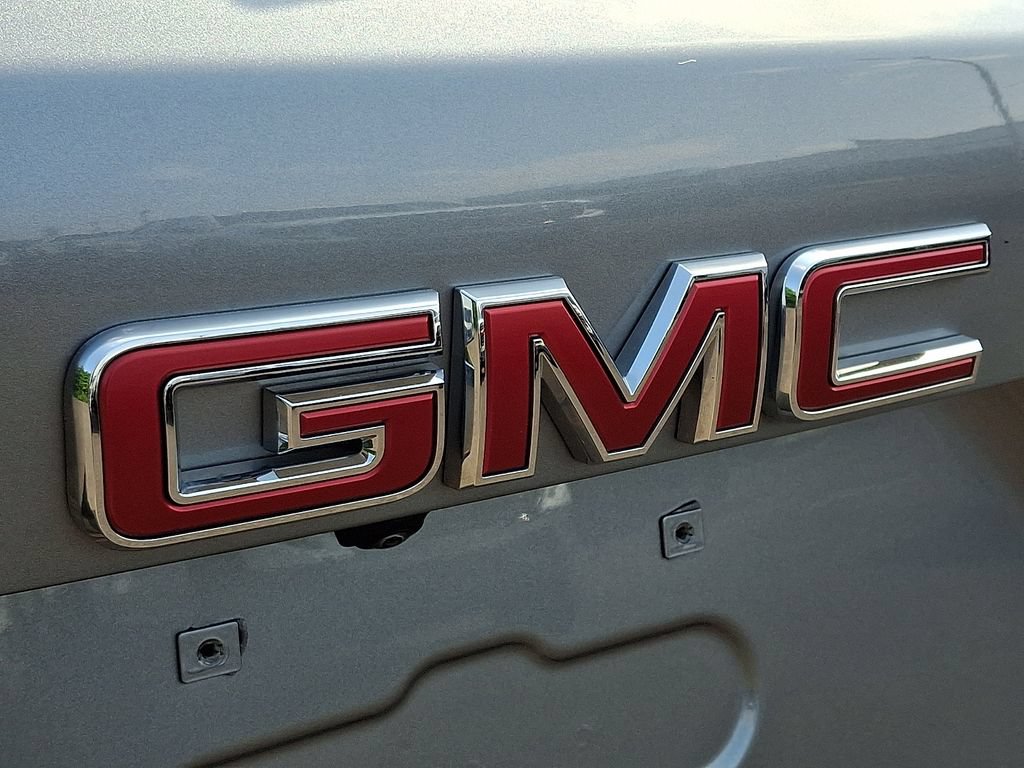 Used 2025 GMC Terrain Elevation AWD/4WD image 30