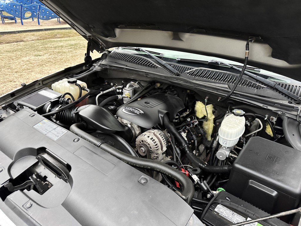 Used 2006 Chevrolet Silverado 3500 Work Truck w/ Snow Plow Prep Package image 33