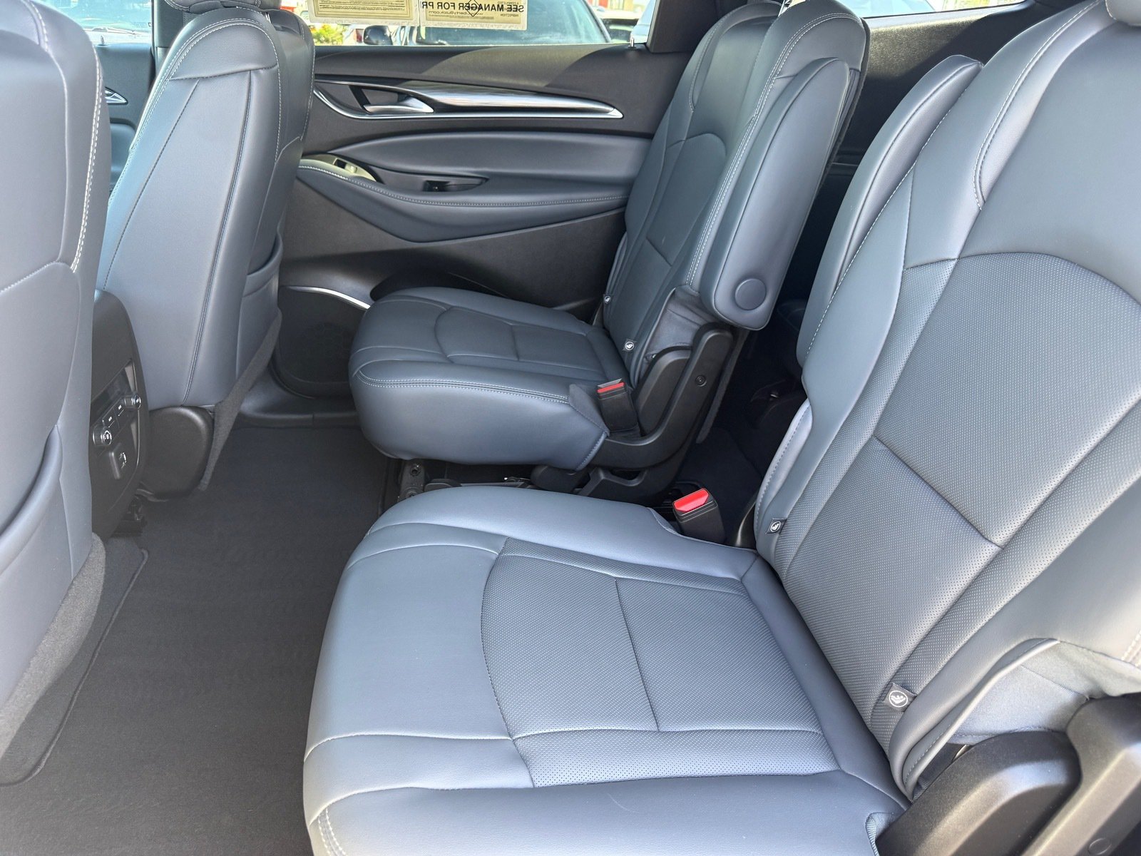Used 2023 Buick Enclave Essence FWD image 24