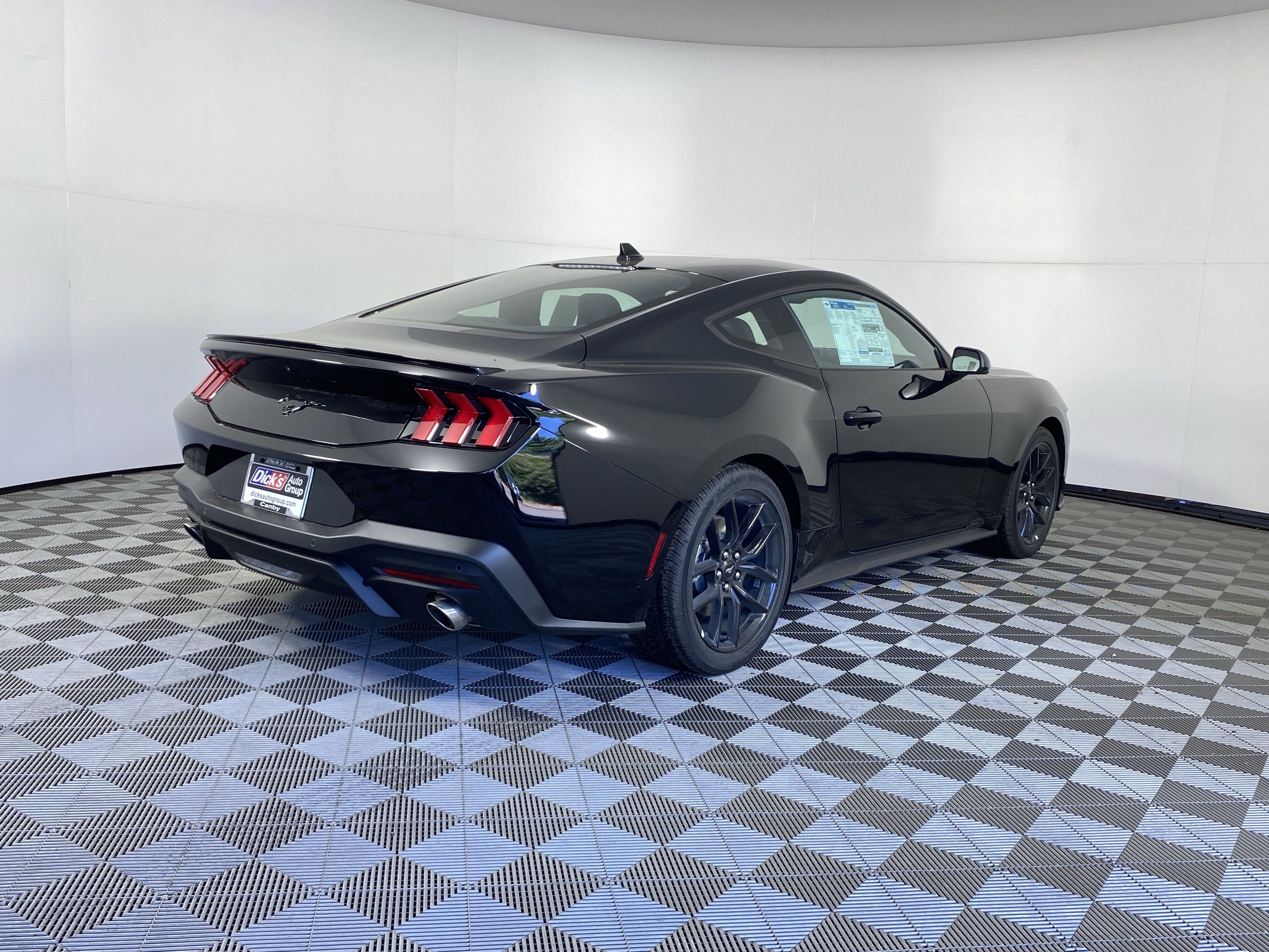 New 2025 Ford Mustang Coupe image 5