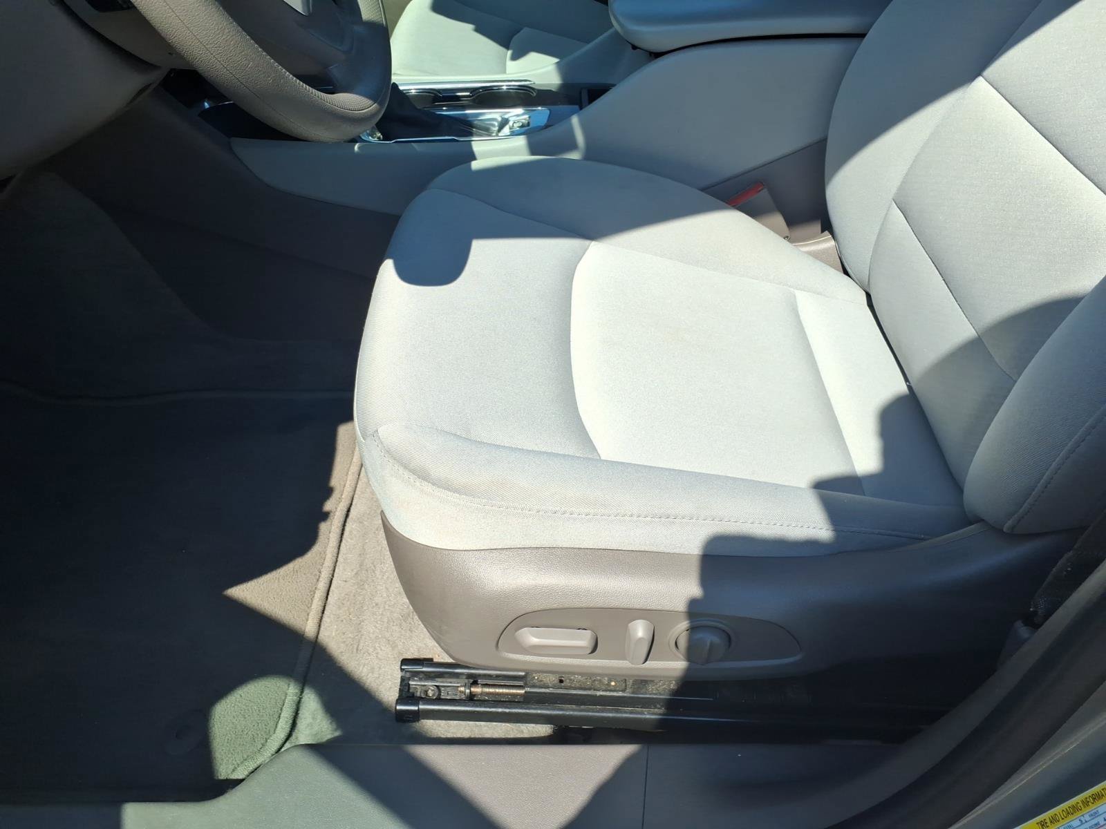 Used 2024 Chevrolet Malibu LT FWD image 16