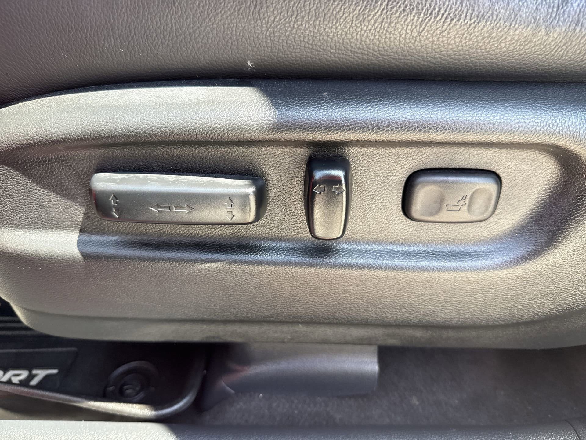 Used 2025 Honda Passport Black Edition image 14