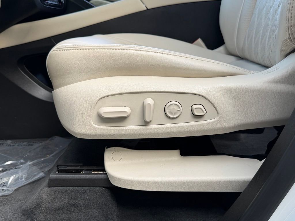 Used 2023 Buick Enclave Avenir w/ Trailering Package, 5000 lbs. image 27