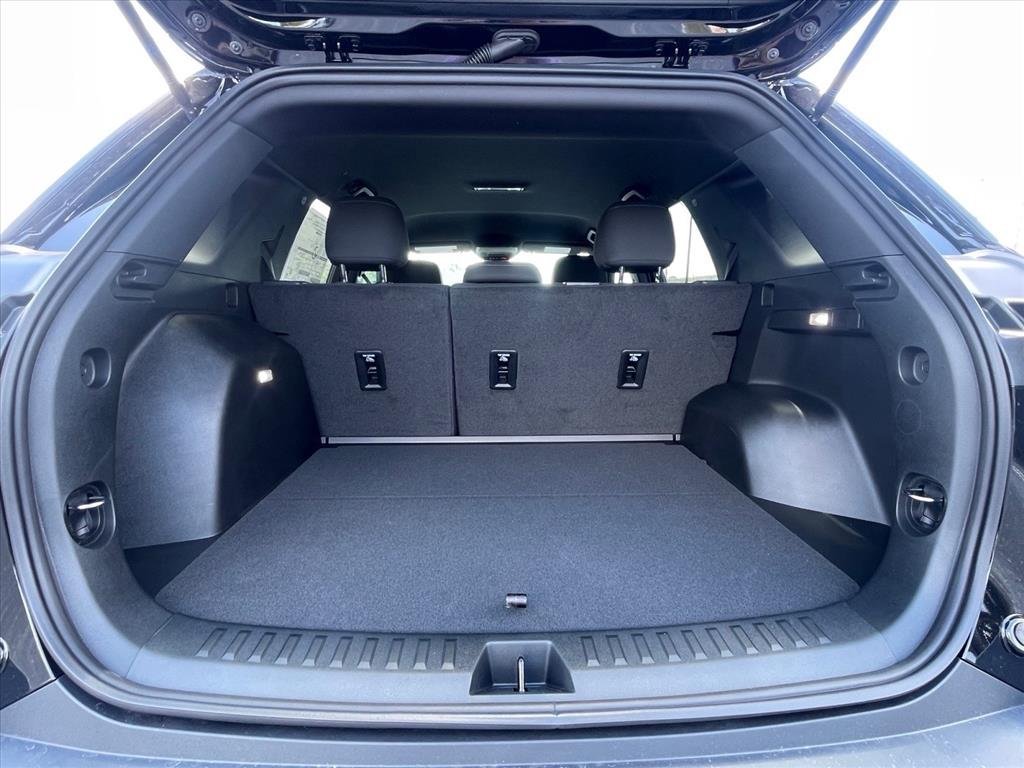New 2026 Chevrolet Equinox LT w/ Safety and Technology Package FWD image 24