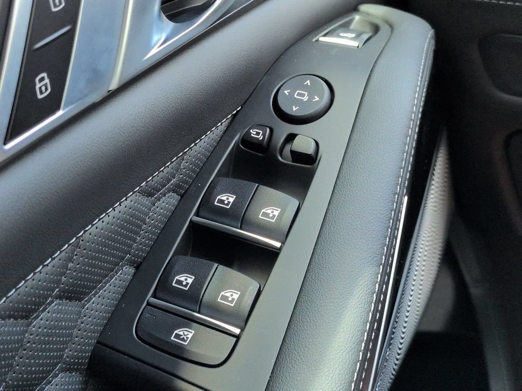 New 2026 BMW X5 M Competition w/ Executive Package AWD/4WD image 25