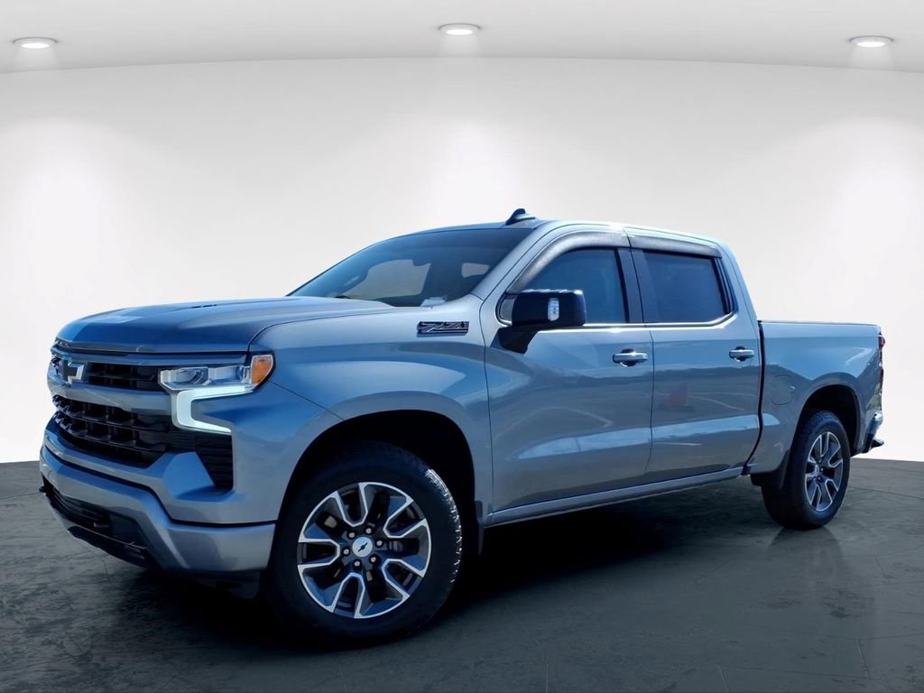 Used 2024 Chevrolet Silverado 1500 RST w/ Z71 Off-Road Package AWD/4WD image 2