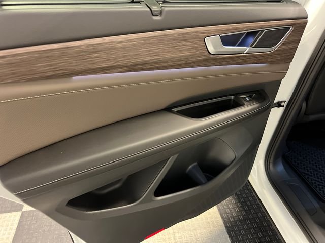 New 2026 Volkswagen Atlas SEL AWD/4WD image 11