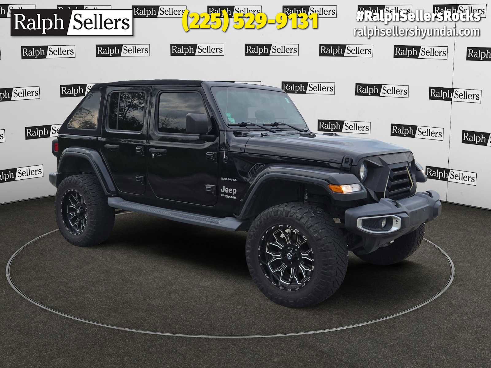 Used 2019 Jeep Wrangler Unlimited Sahara w/ Uconnect 4C Nav & Sound Group