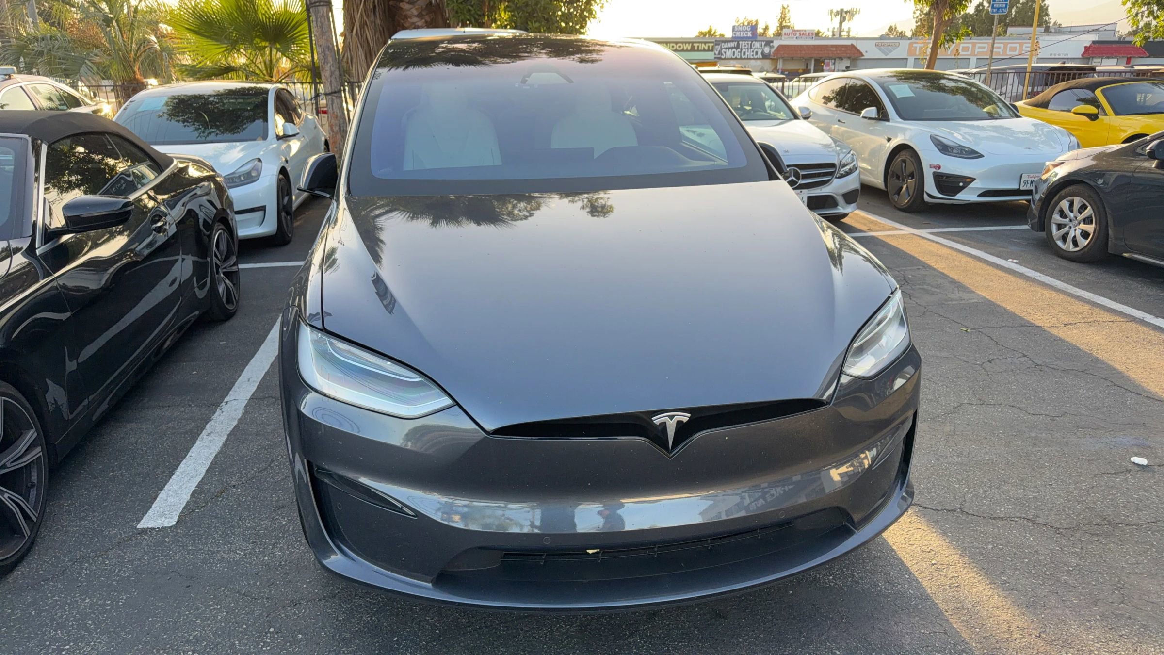 Used 2022 Tesla Model X Plaid AWD/4WD image 2