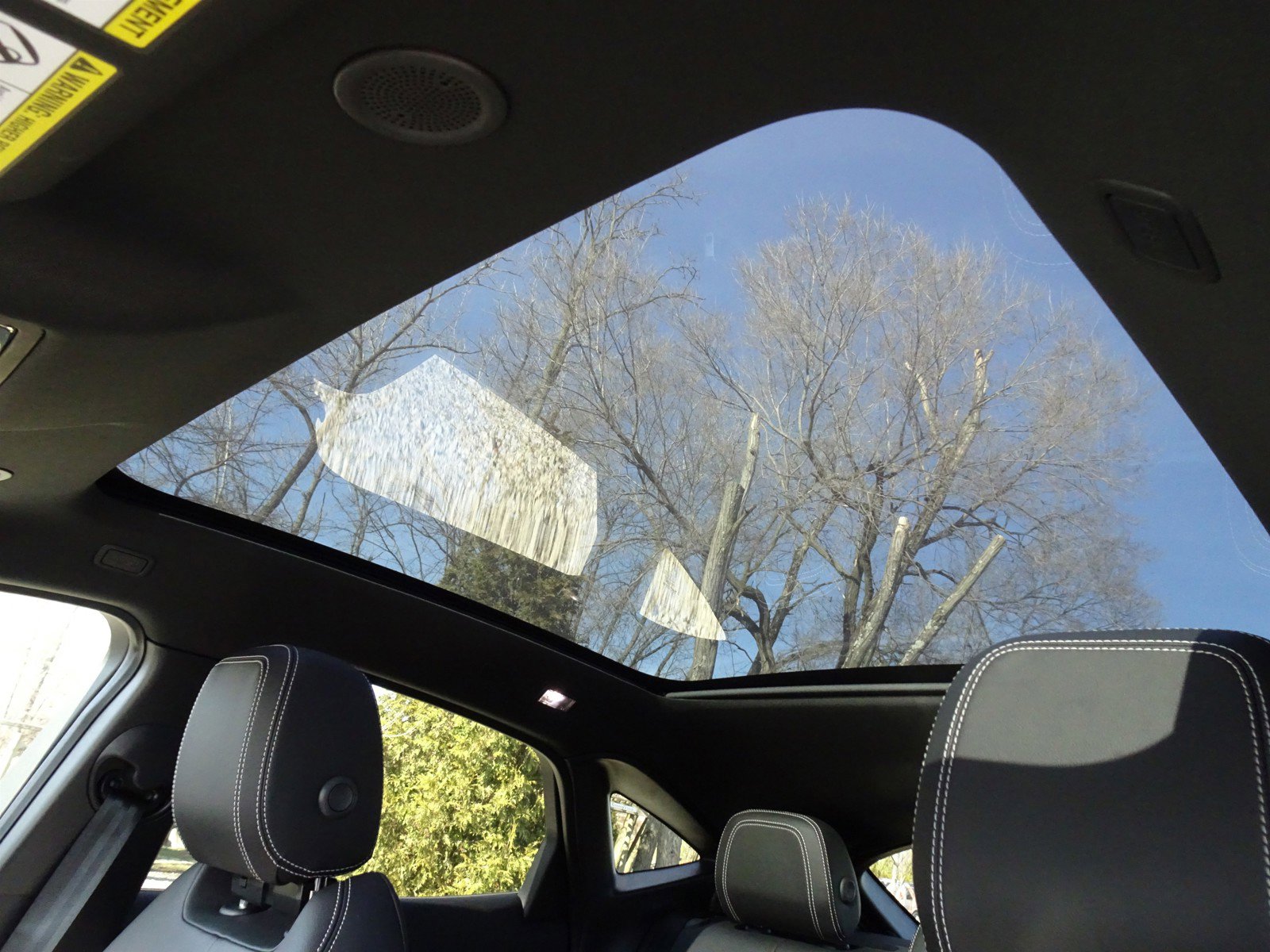 New 2024 Jaguar E-PACE R-Dynamic SE image 5