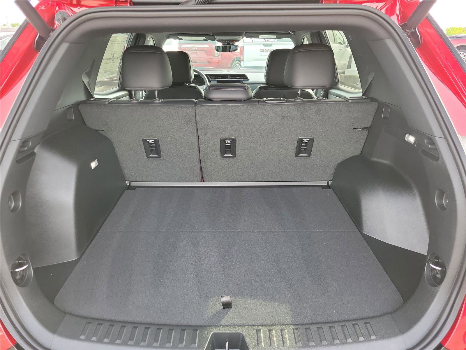 New 2026 GMC Terrain AT4 AWD/4WD image 9