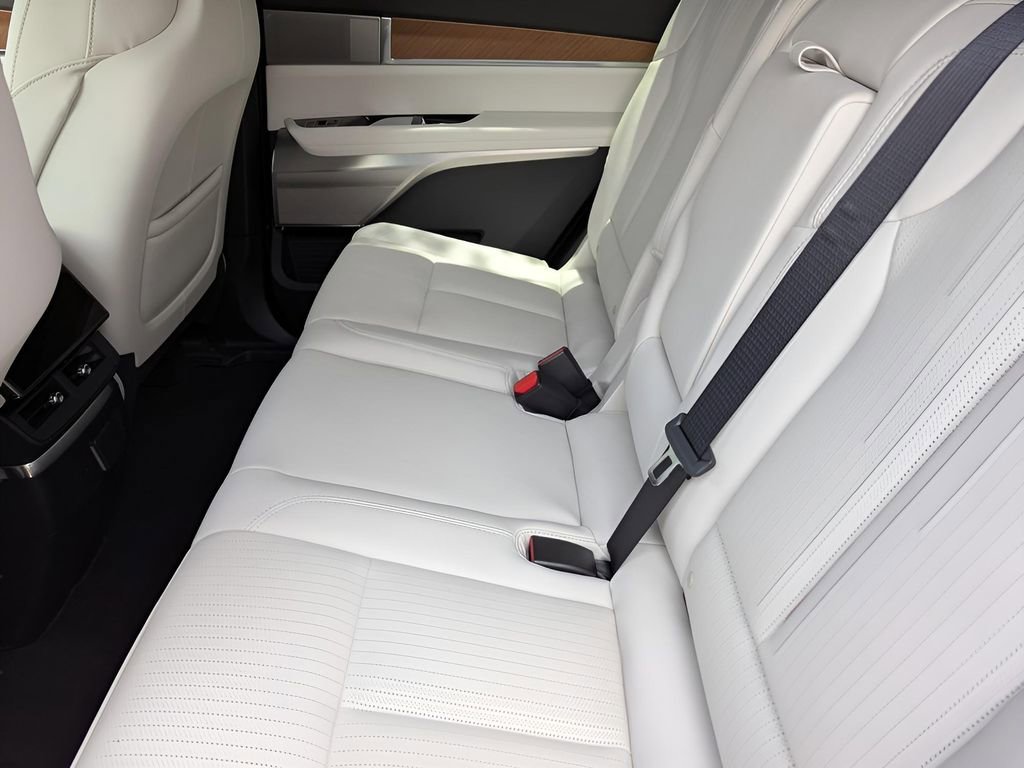 New 2026 Cadillac Vistiq Sport AWD/4WD image 15