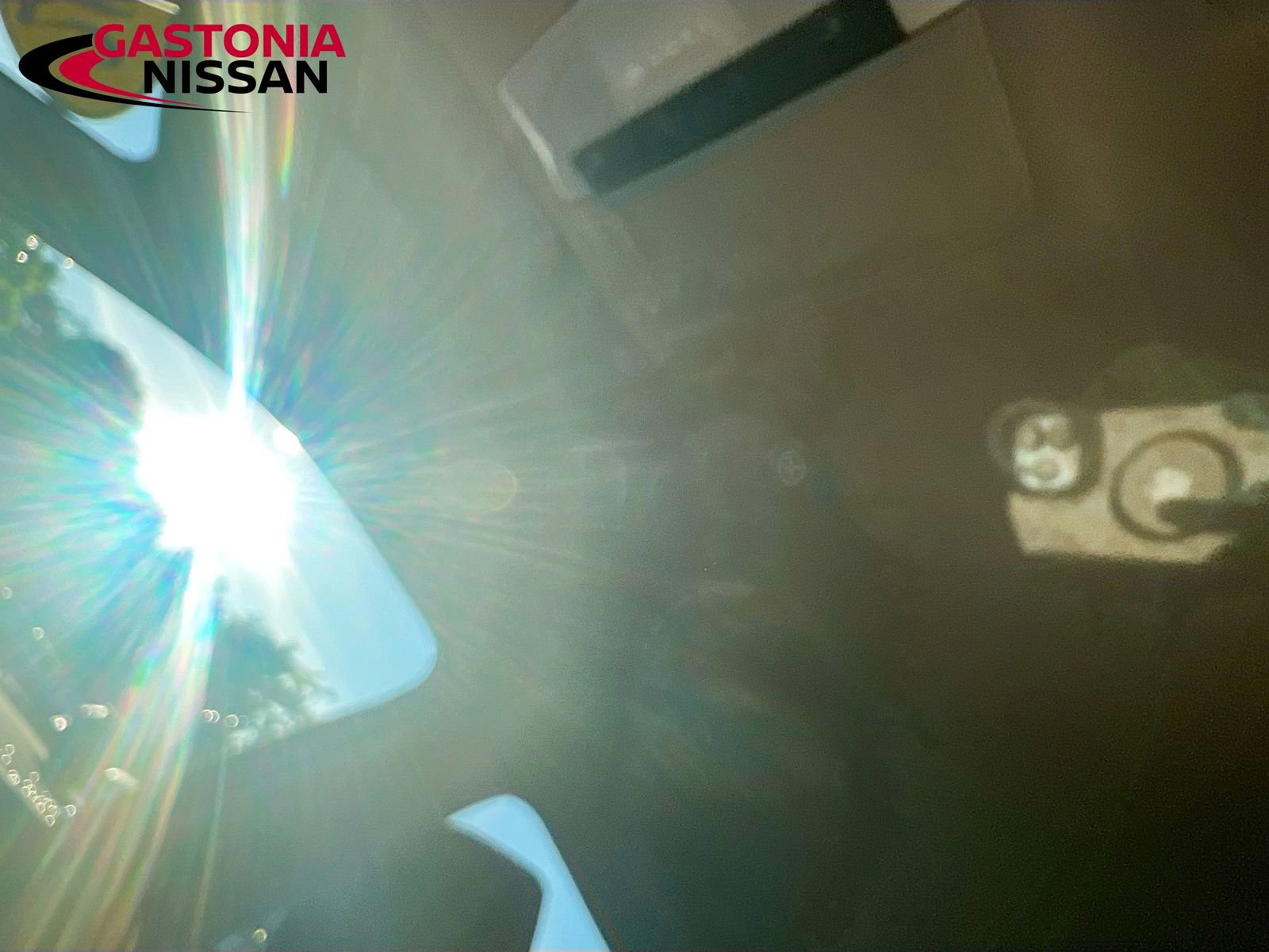 Used 2025 Nissan Rogue S image 27