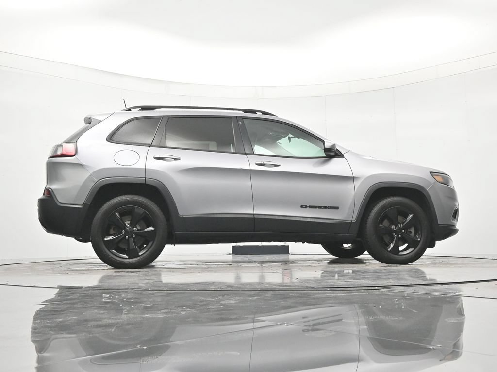 Used 2019 Jeep Cherokee Latitude Plus AWD/4WD image 38