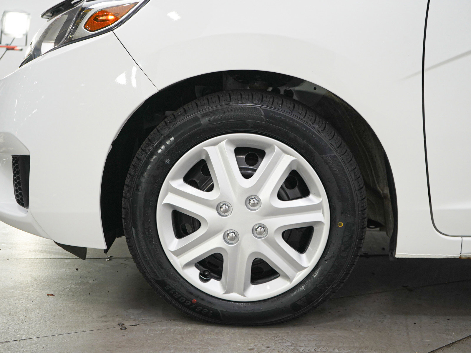 Used 2017 Honda Fit LX image 27