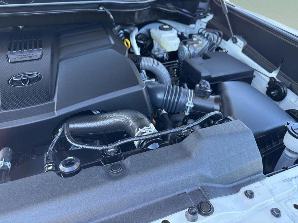 Used 2024 Toyota Tundra Limited w/ TRD Off-Road Package image 20