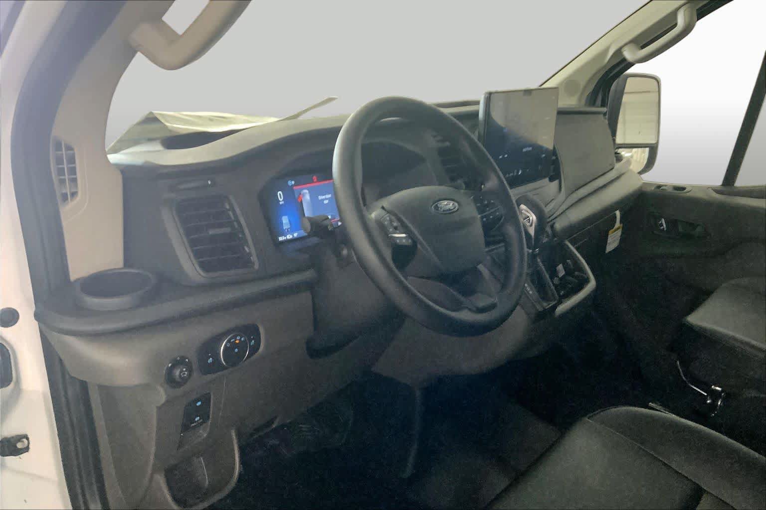 New 2026 Ford Transit 150 Low Roof w/ Load Area Protection Package RWD image 6