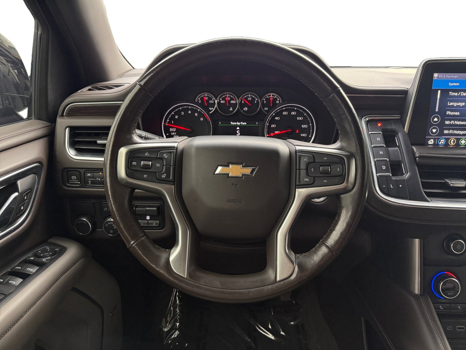 Used 2021 Chevrolet Tahoe LT w/ LT Signature Package image 12