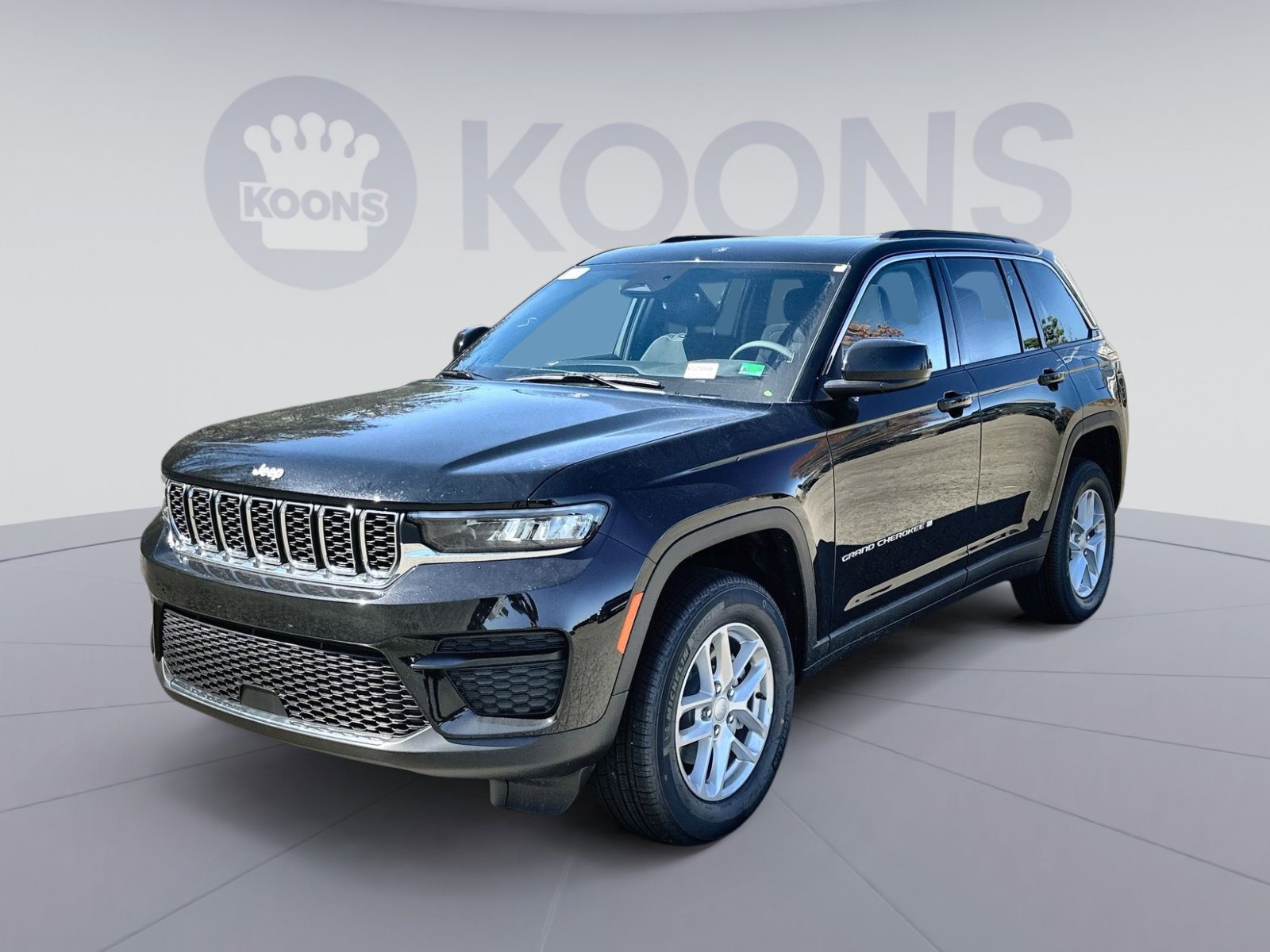 New 2025 Jeep Grand Cherokee Laredo X w/ Luxury Tech Group I image 1