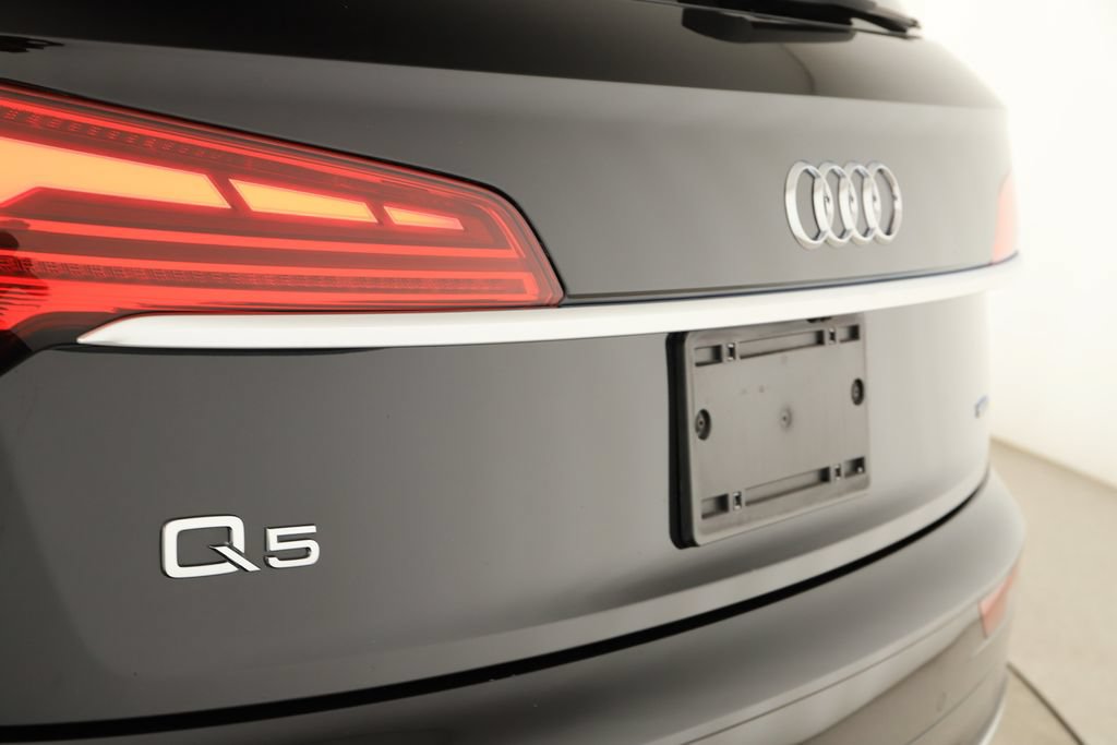 Used 2021 Audi Q5 2.0T Premium Plus w/ Premium Plus Package AWD/4WD image 35