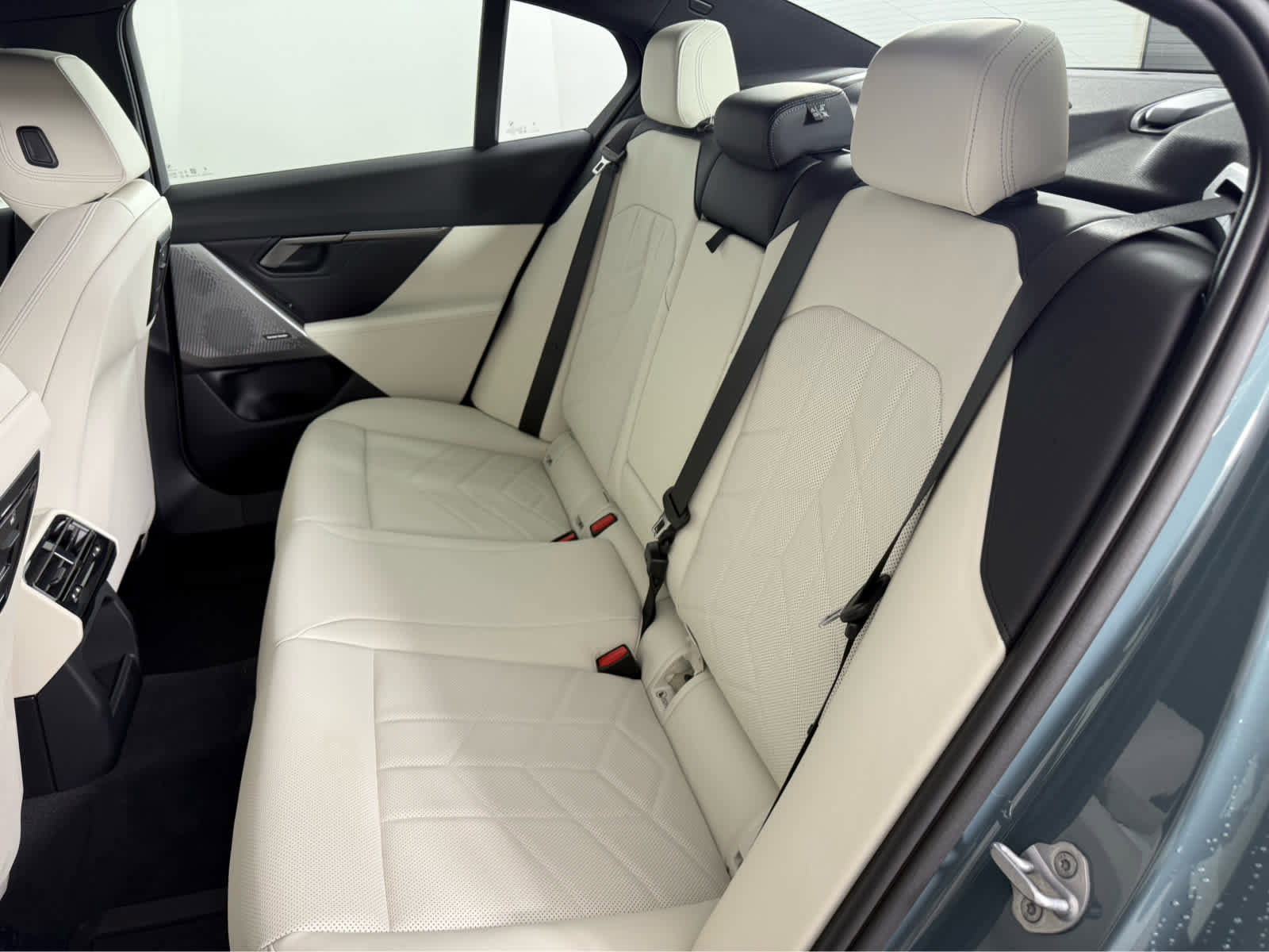 Certified 2025 BMW 530i xDrive 530i xDrive image 17