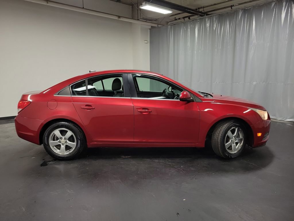 Used 2011 Chevrolet Cruze LT image 10