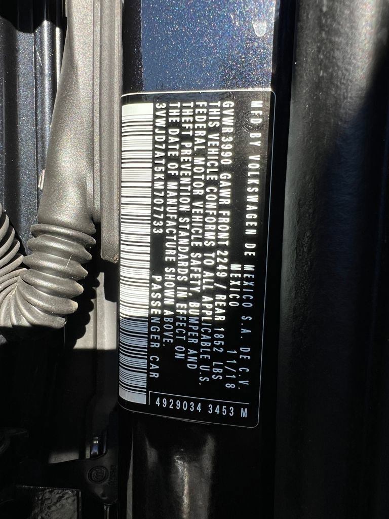 Used 2019 Volkswagen Beetle 2.0T SE image 39