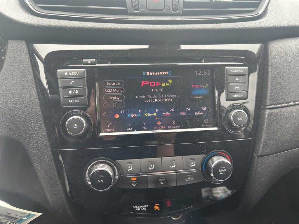 Used 2020 Nissan Rogue S w/ Special Edition Package image 15