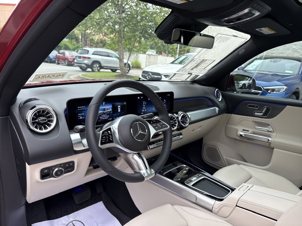 Certified 2025 Mercedes-Benz GLB 250 image 10