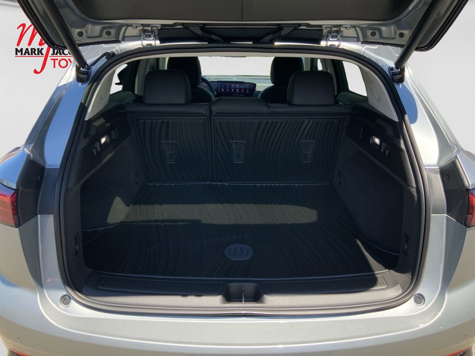 Used 2025 Buick Envision Sport Touring AWD/4WD image 13
