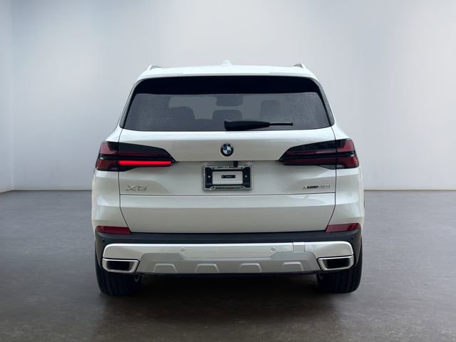 Used 2026 BMW X5 xDrive40i w/ Premium Package image 4