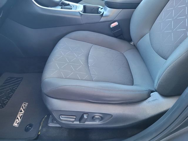 Used 2024 Toyota RAV4 XLE image 17