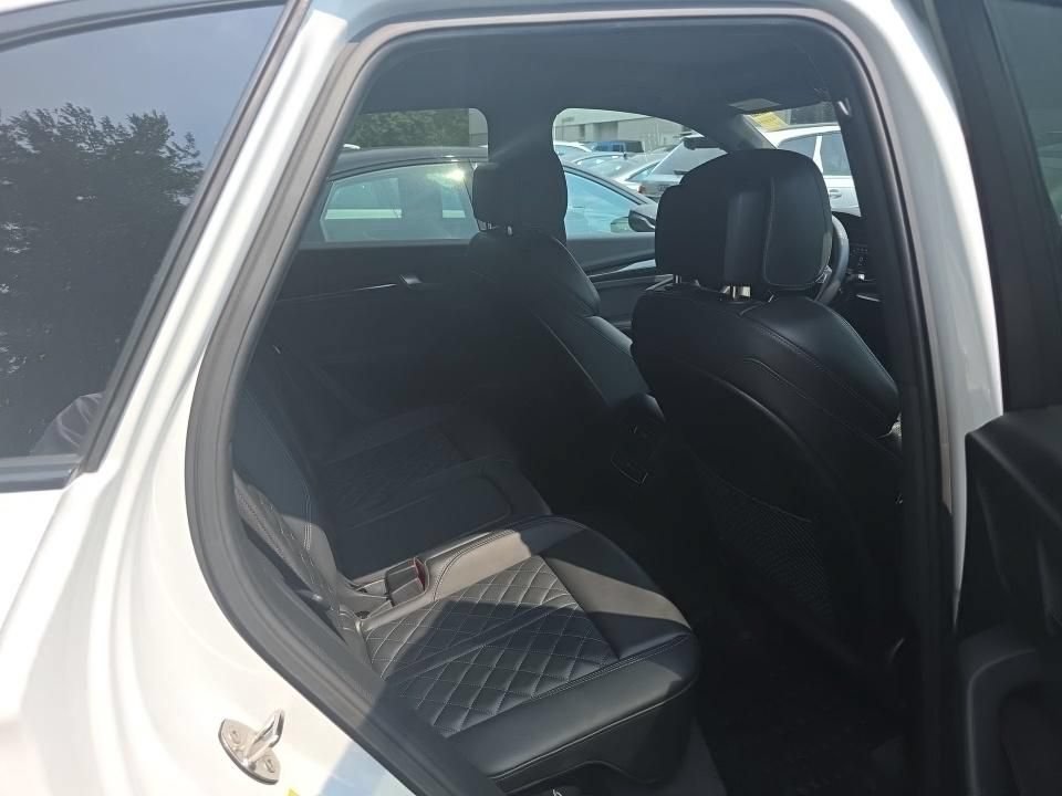 Used 2024 Audi SQ5 Premium Plus AWD/4WD image 13