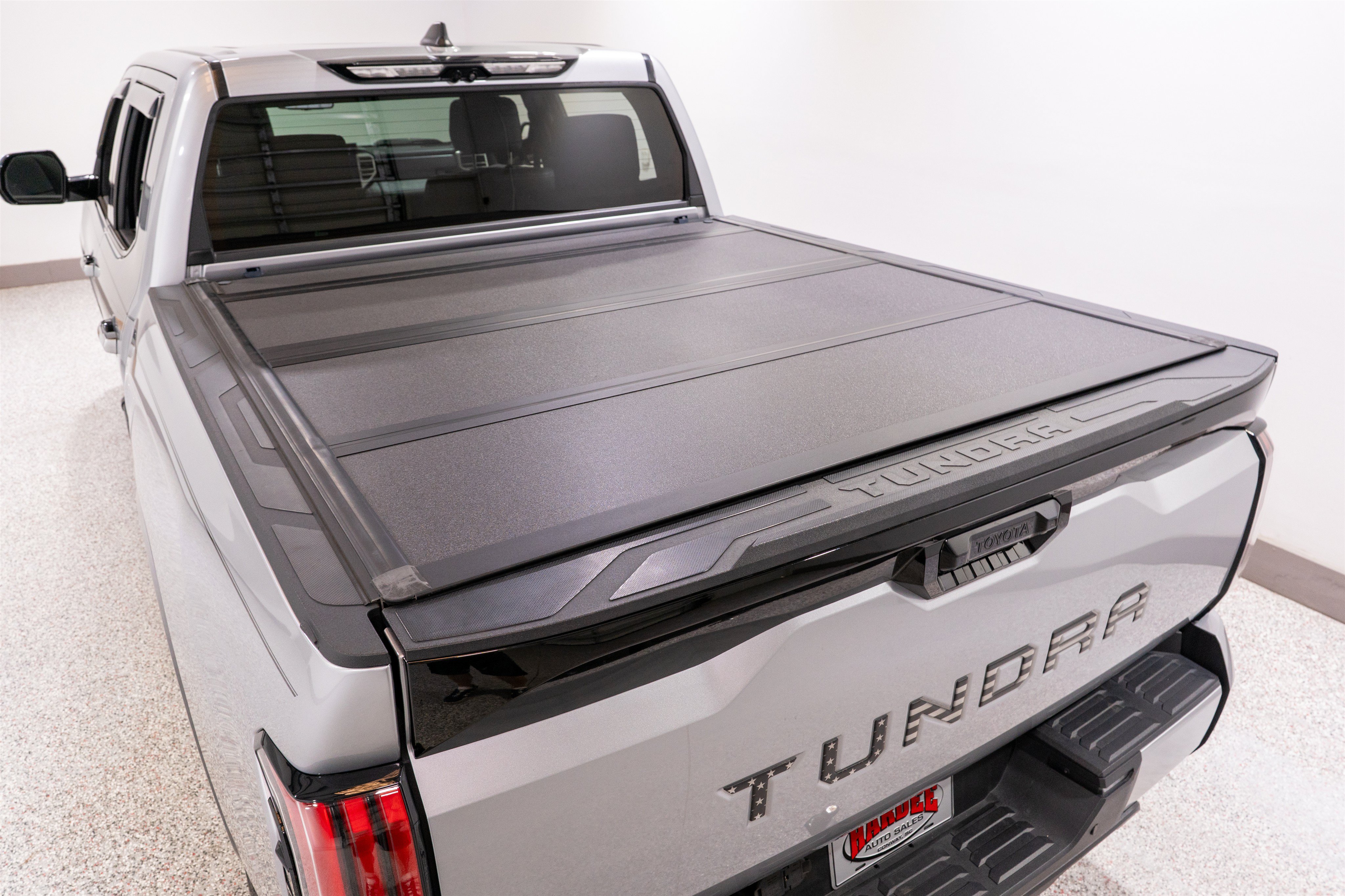 Used 2024 Toyota Tundra Platinum AWD/4WD image 11
