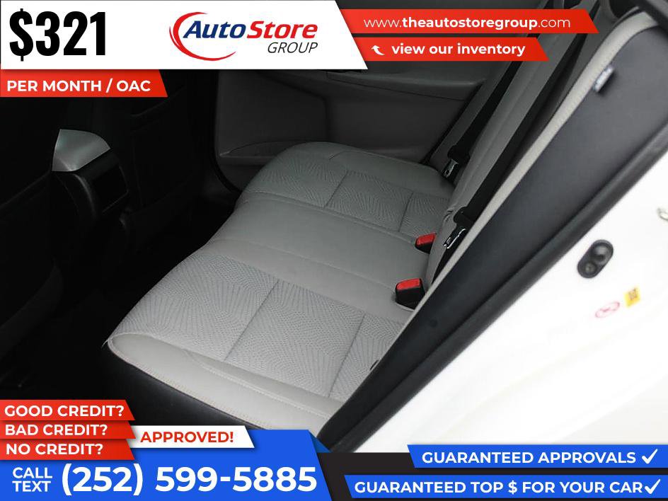 Used 2017 Toyota Camry SE FWD image 11