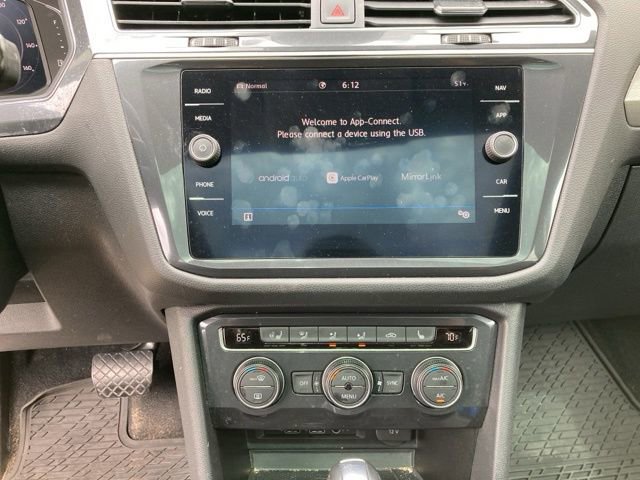 Used 2020 Volkswagen Tiguan SEL AWD/4WD image 7