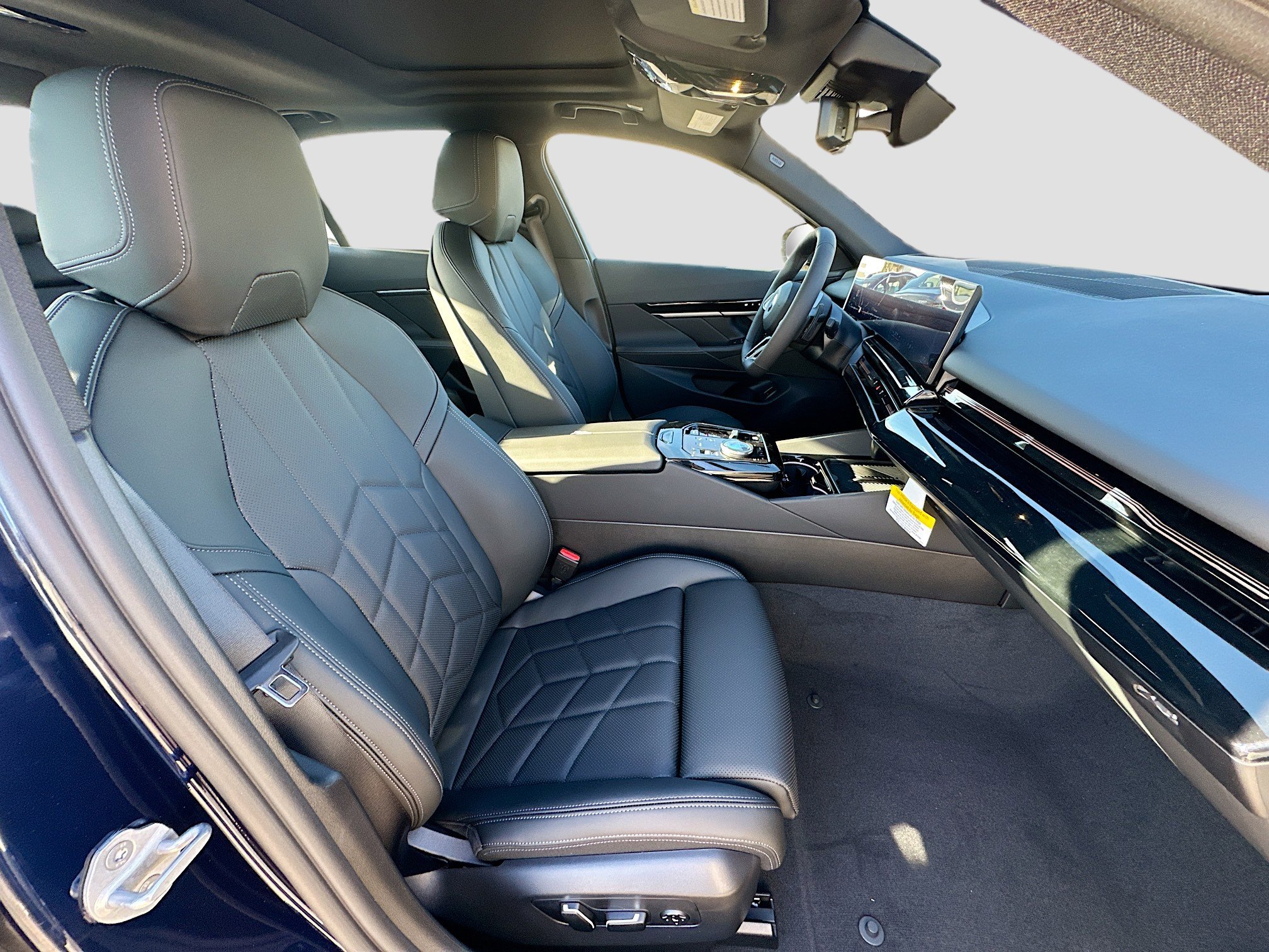 New 2026 BMW 530i w/ M Sport Package image 23