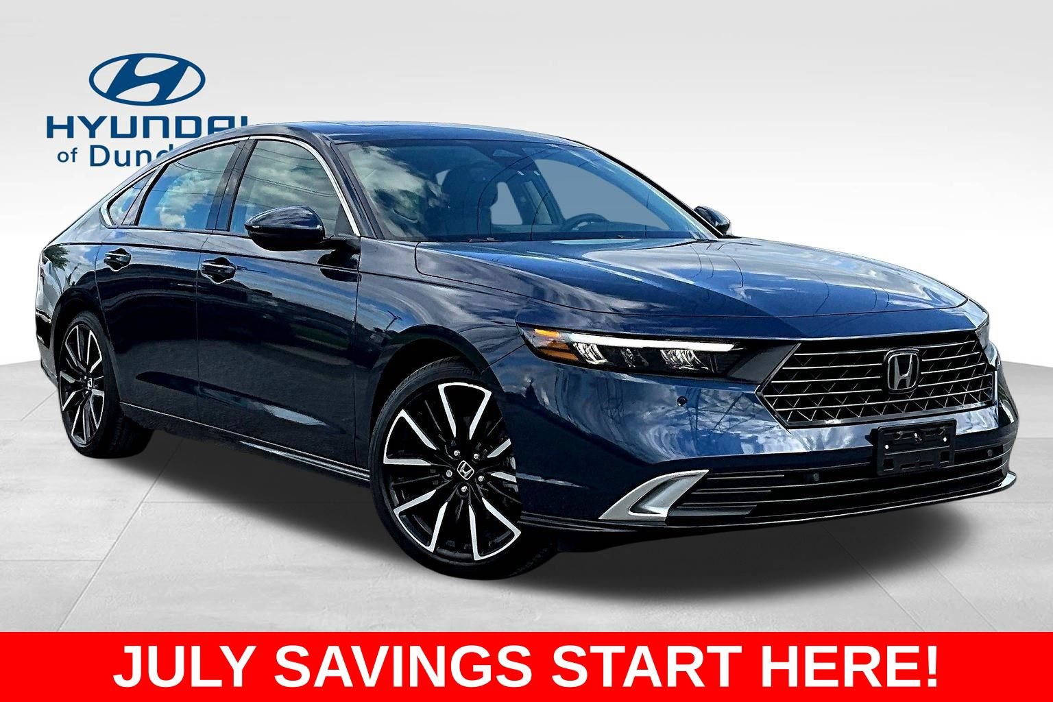 Used 2025 Honda Accord Touring image 3